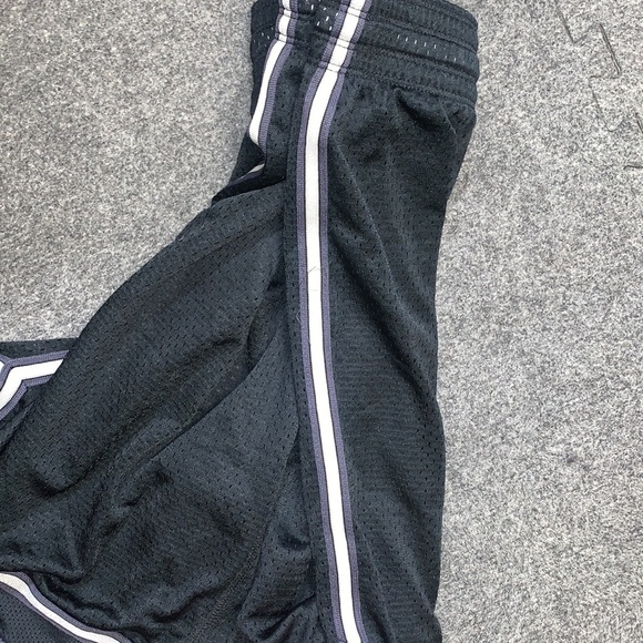 Nike Shorts - Picture 3 of 3